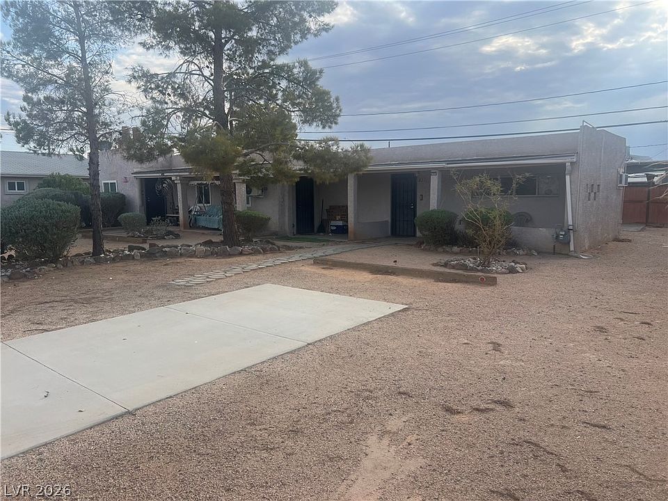 1st image of 1817 Moser Dr