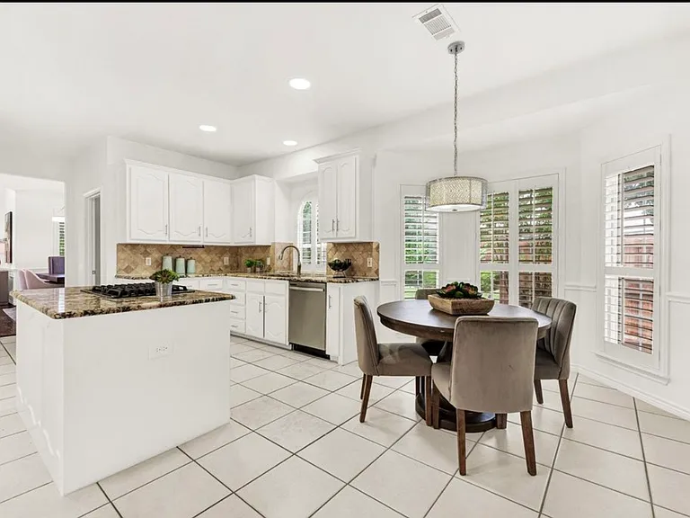 2810 Ashbury Dr #1 — Photo 23