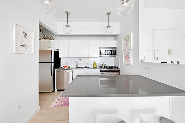 Rented by Compass | media 9