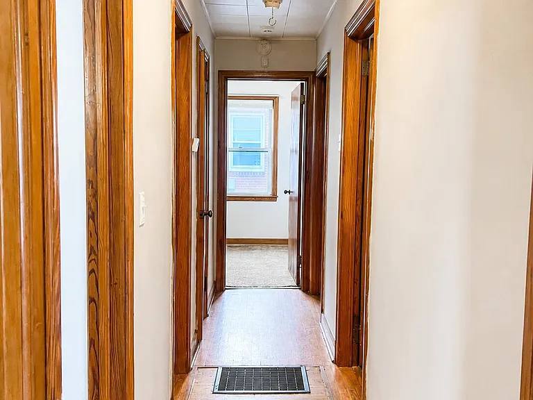 3330 Sharon Dr — Photo 8