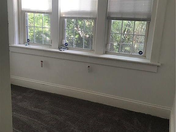 4th image of 630 W 34th St APT 2