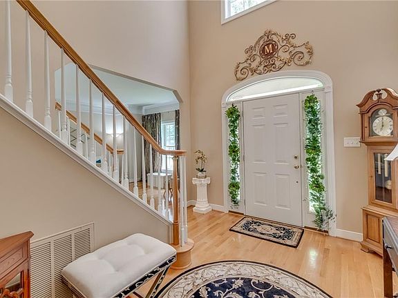 5th image of 11002 Sterling Cove Dr