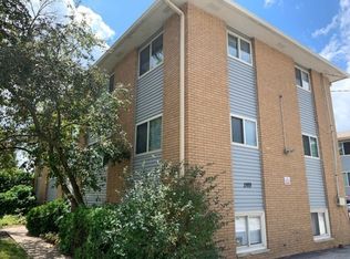 1169 48th St #1, Moline, IL 61265