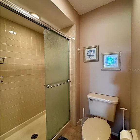 4644 Weybridge St #10 — Photo 17