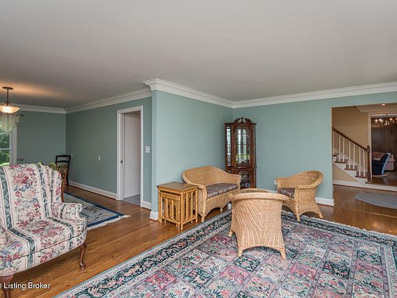 3rd image of 3602 Glencreek Ln