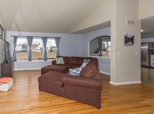 2115 Victoria Lakes Dr, Plainfield, IL