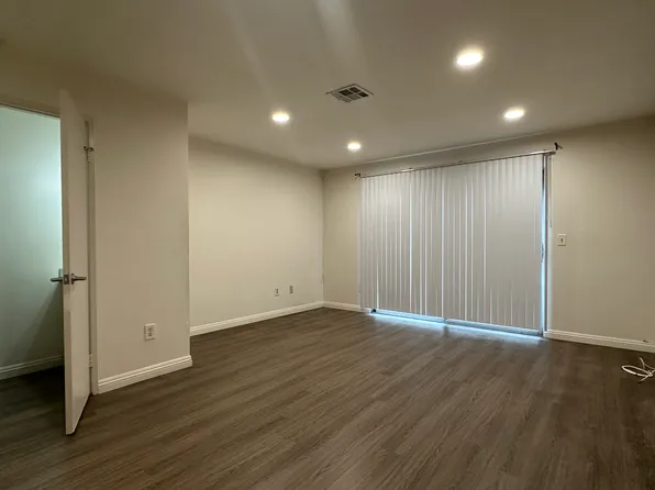 13521 3/4 Village Dr, Cerritos, CA 90703