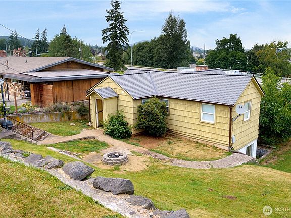 3rd image of 616 37th Street