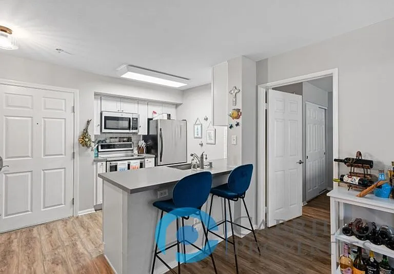 1435 India St #408 — Photo 11