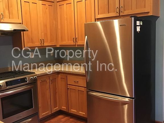 4th image of 2319 D St