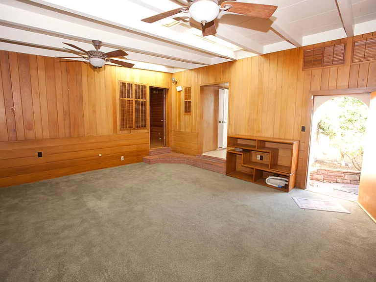 404 E Orange St — Photo 29