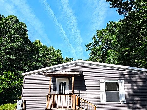 2nd image of 414 Copper Creek Rd