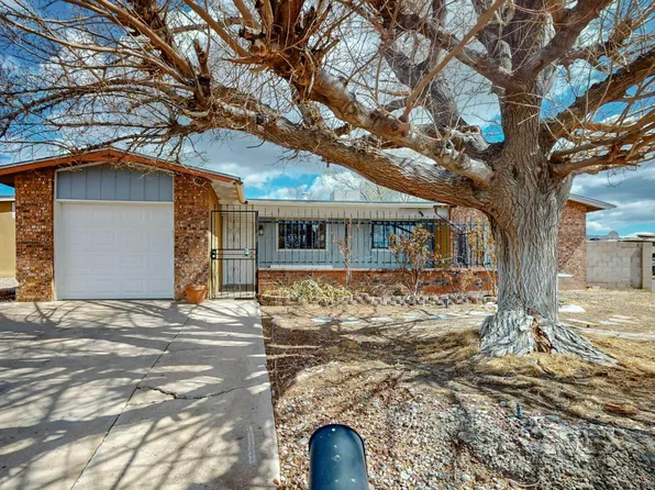1800 Zena Lona Ct NE, Albuquerque, NM 87112