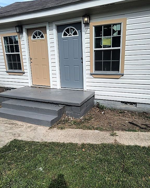 This Duplex is like new.