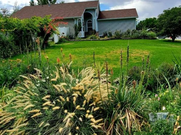 863 Country Ln, Tooele, UT 84074