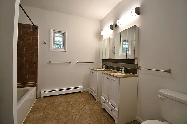 Rented by Voro, LLC | media 26