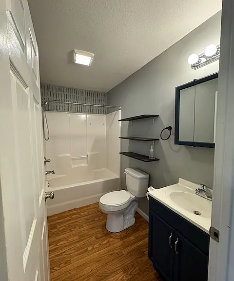 287 W Watt St — Photo 10