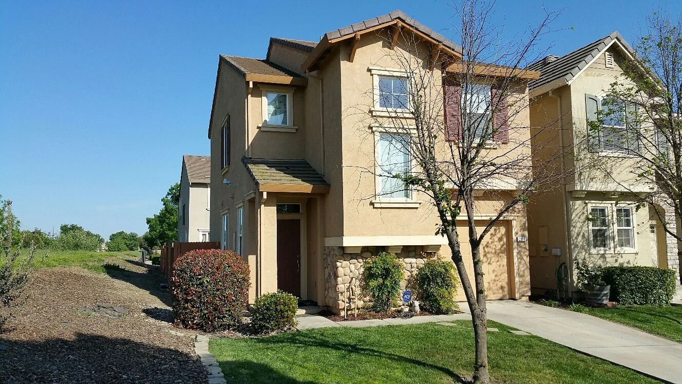 2351 Snowberry Cir photo 1