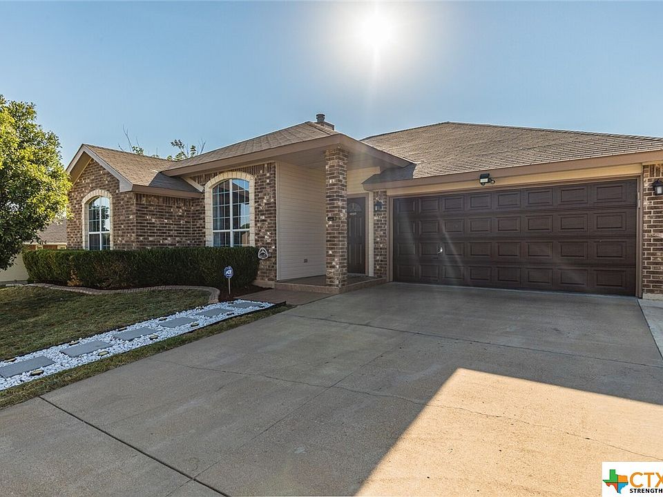 1st image of 3610 Foxglove Ln