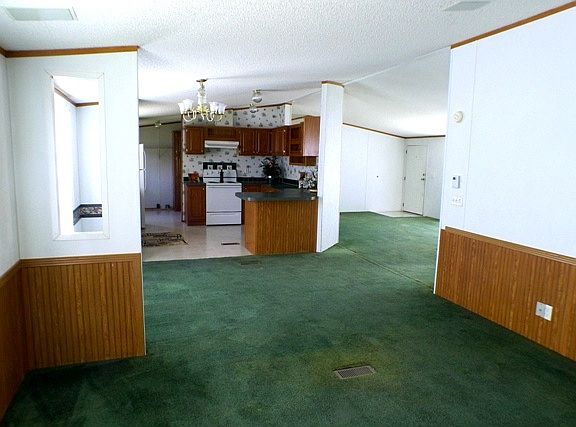 4th image of 5209 Tiffany Cir