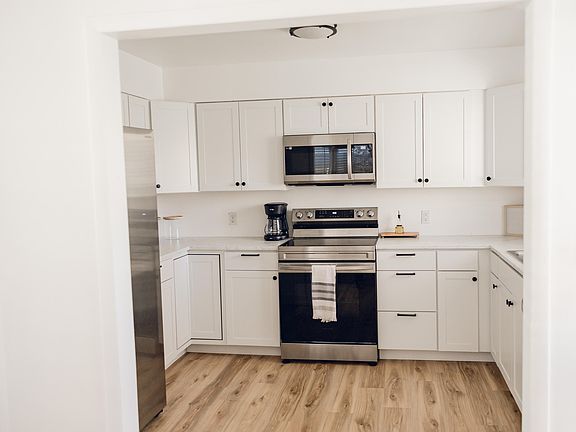 5th image of 2021-2023 S Ventura Avenue