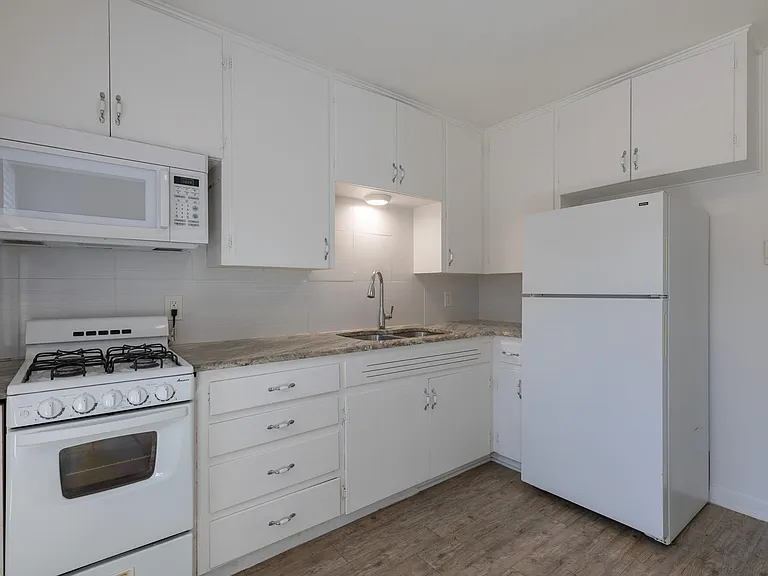 3410 West Ave #B — Photo 3