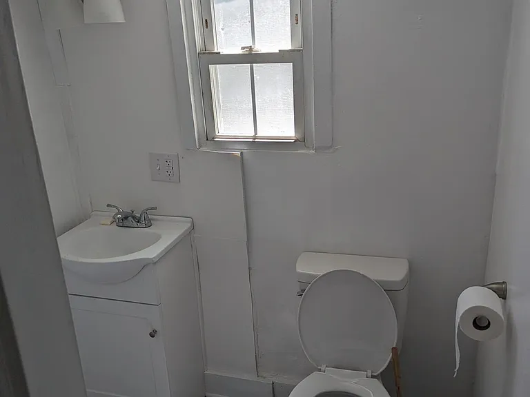 834 N Weldon St — Photo 2