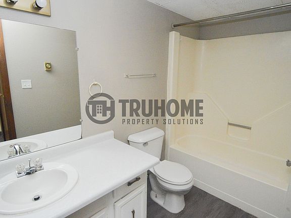 5th image of 1416 10th Ave N #2