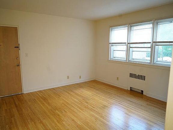 2nd image of 1833 Randolph Ave APT 4