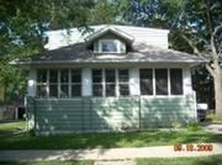 1120 Hill Ave, Elgin, IL 60120