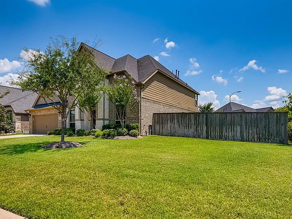 3rd image of 28911 Havenport Dr
