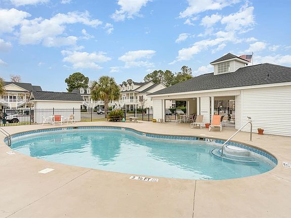3rd image of 5060 Glenbrook Dr. #203