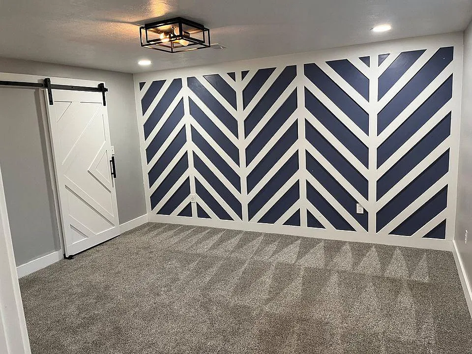 3 bed, 1900 sqft, $2,300 — Photo 2