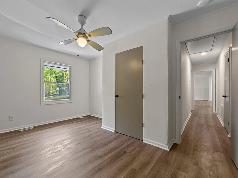 1304 Buckingham Rd — Photo 31