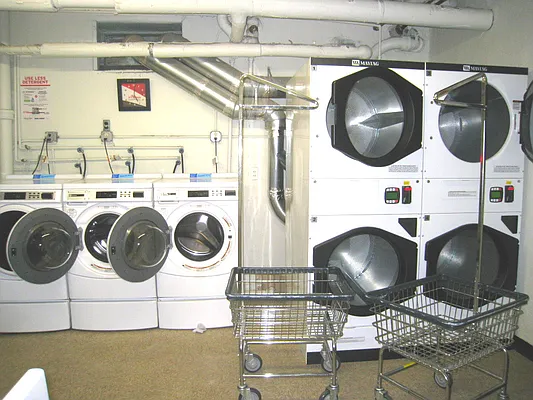 Sold by Manhattan Spaces | media 18