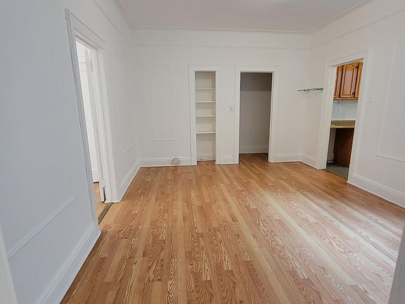 4th image of 19839 32nd Ave #3A