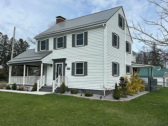 3rd image of 1048 Goucher St