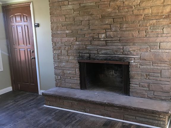 4th image of 329 E Trotwood Blvd