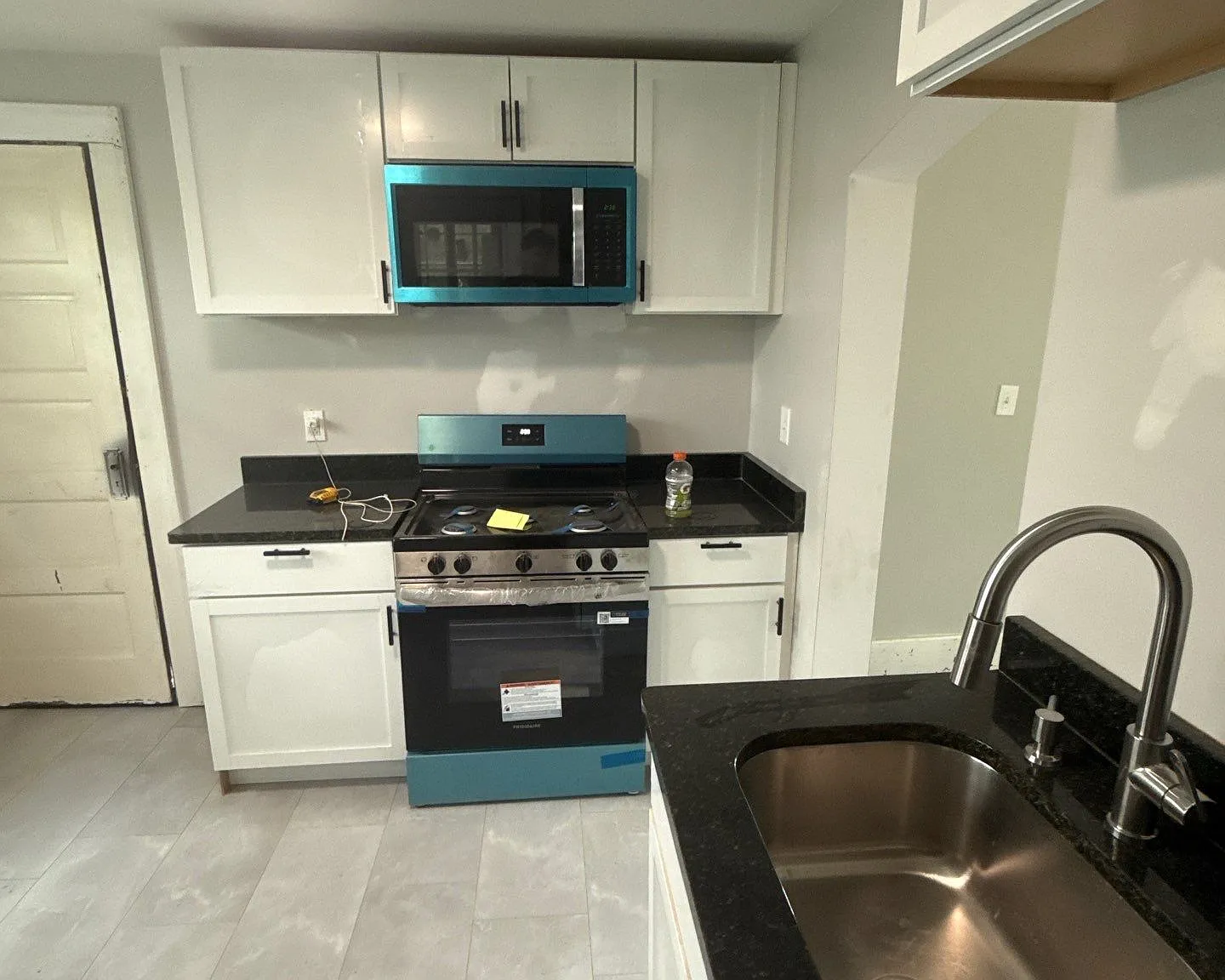 3 bed, 1200 sqft, $1,875 — Photo 2