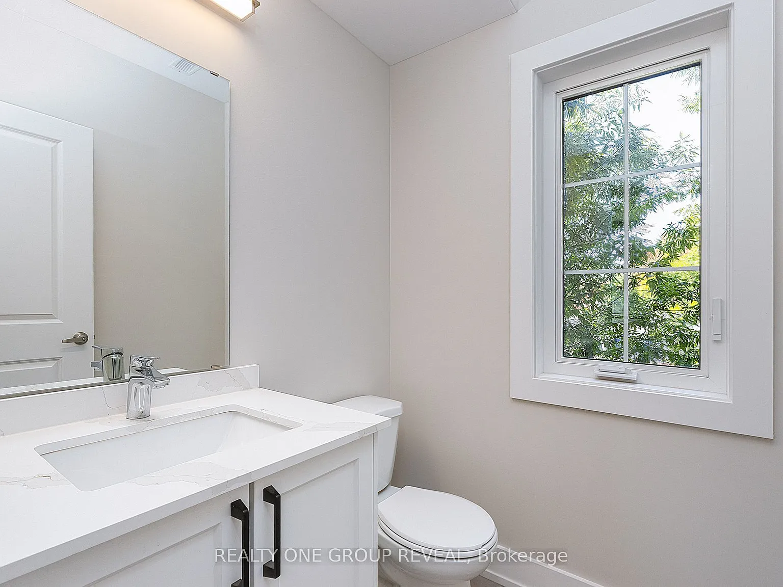 2 bed, $2,600 — Photo 3