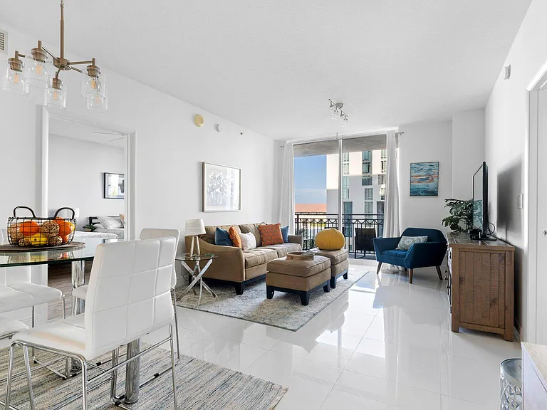 550 Okeechobee Blvd #620 — Photo 1
