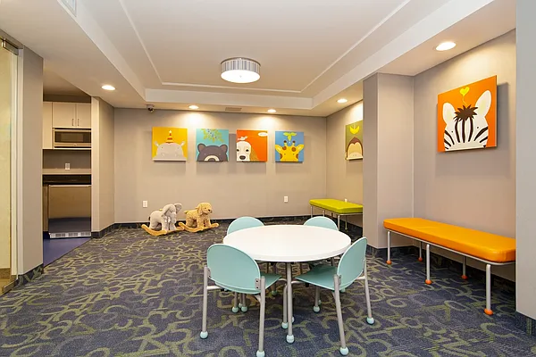 Rented by Greystar | media 5