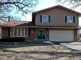 4601 Valerie Dr, Crystal Lake, IL 60014