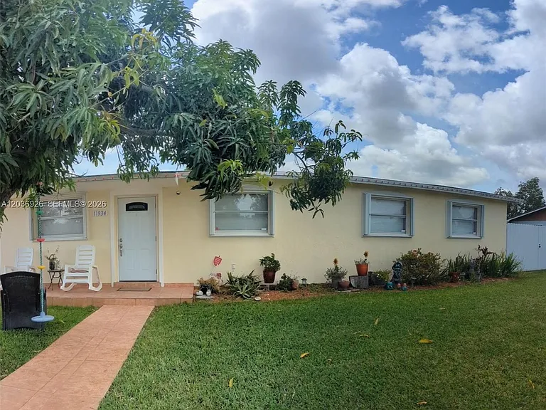 11934 SW 181st St — Photo 5