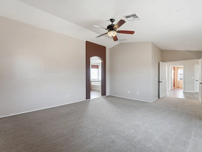 3446 E Fairview St — Photo 42