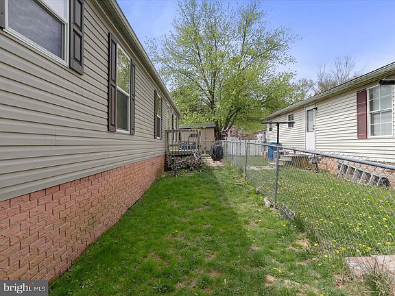 3rd image of 12017 Heather Dr