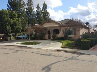 1633 E Laura Ave, Visalia, CA 93292