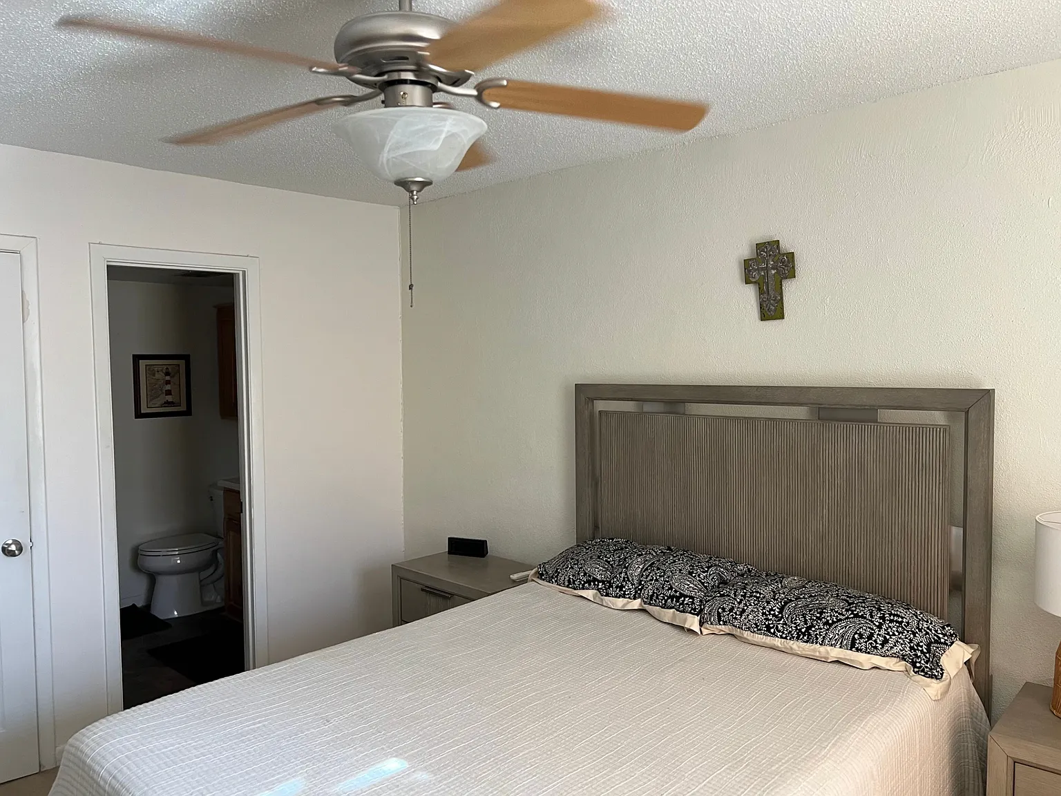 2 bed, 1.5 bath, 936 sqft, $2,000 — Photo 4