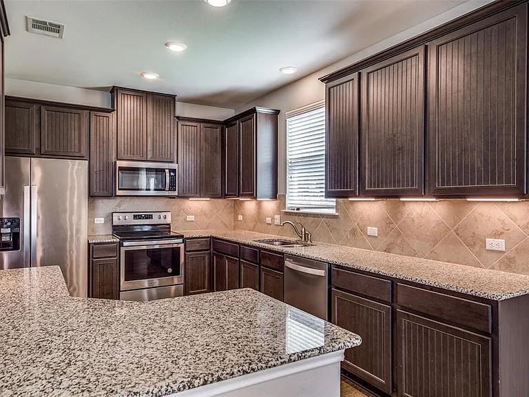 9009 Acorn Cup Dr — Photo 8