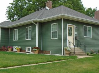 1332 Kimball Ave, Waterloo, IA 50701